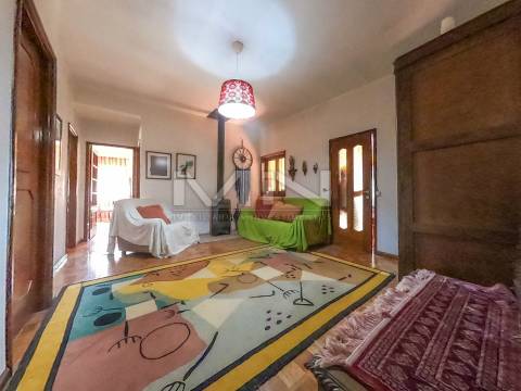 Moradia com Terreno a 10 minutos do Porto - Vistas Rio Douro