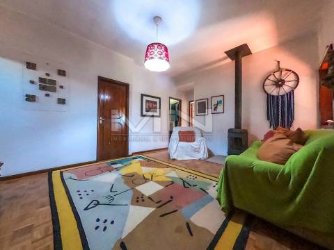 Moradia com Terreno a 10 minutos do Porto - Vistas Rio Douro