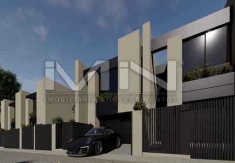 Moradia T3 +1  com 3 Suites -Lotes 17 a 20