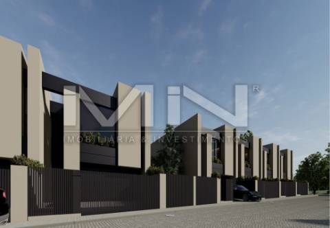 Moradia T3 +1  com 3 Suites - LOTE 16