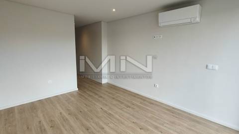 Moradia T3  com 3 Suites - áreas amplas