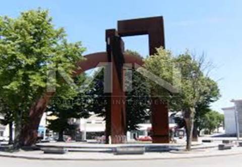 Loja - centro de Paços de Ferreira