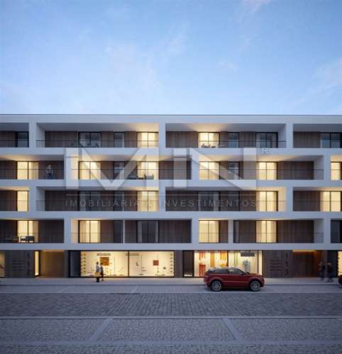 Apartamento T2 com Terraço - Centro de Paços