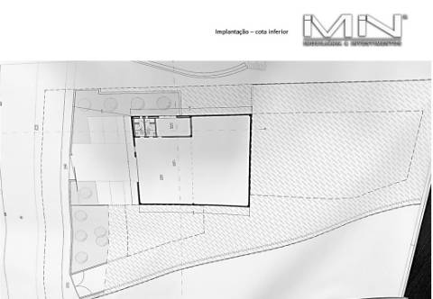 Terreno Estr. D. Miguel - 2.785m2 - construção de armazéns.