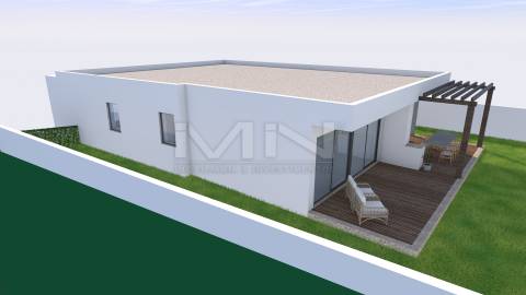 Moradia de 4 frentes - vendida em fase de acabamentos