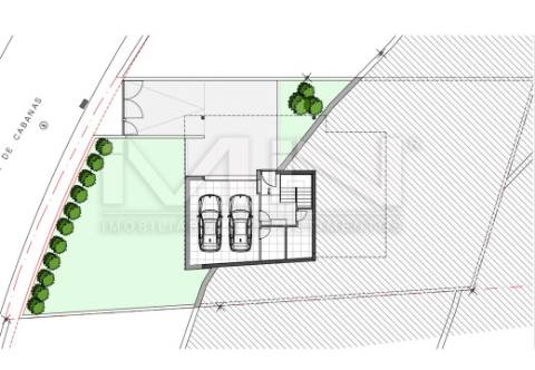 Moradia de 4 frentes - vendida em fase de acabamentos