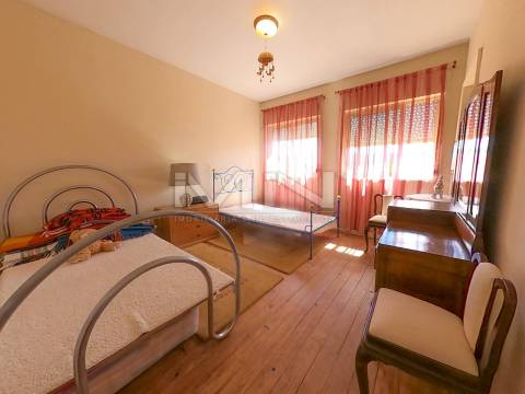 Moradia com Terreno a 10 minutos do Porto - Vistas Rio Douro