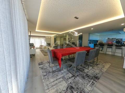 Moradia de sonho \ Piscina \ Jacuzzi \ 5 suites \ 3270m2