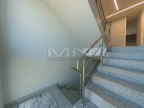 Moradia de sonho \ Piscina \ Jacuzzi \ 5 suites \ 3270m2