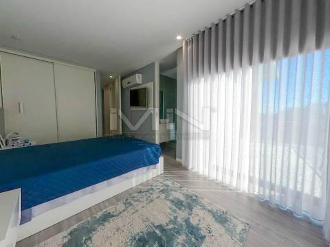 Moradia de sonho \ Piscina \ Jacuzzi \ 5 suites \ 3270m2