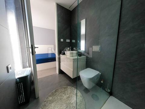 Moradia de sonho \ Piscina \ Jacuzzi \ 5 suites \ 3270m2