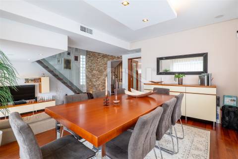 Moradia T3 de LUXO no Centro de Gondomar