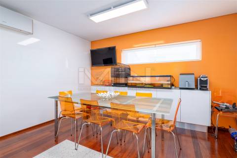 Moradia T3 de LUXO no Centro de Gondomar