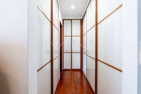 Moradia T3 de LUXO no Centro de Gondomar