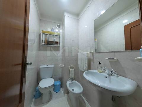 T3 com Terraço Coberto Exclusivo: A 1,5 km do Metro de Fânzeres