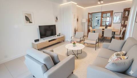 T3 com Terraço Coberto Exclusivo: A 1,5 km do Metro de Fânzeres