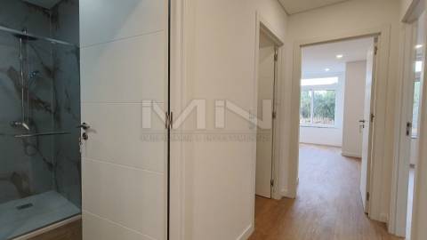 Novo T2 c/ Entrada Independente e Garagem