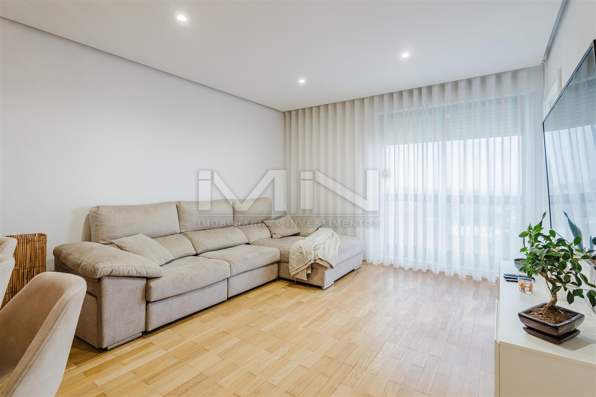 Apartamento T3 - Pleno centro de Gondomar