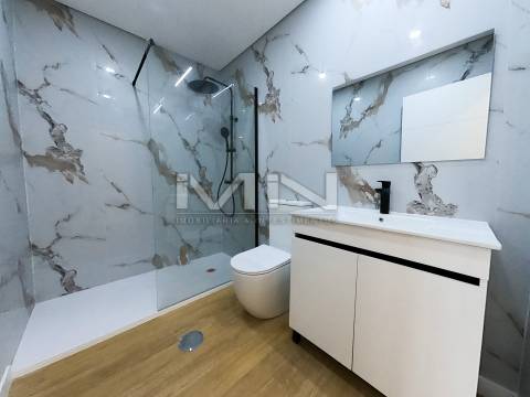 Novo T3 c/ Entrada Independente e Garagem