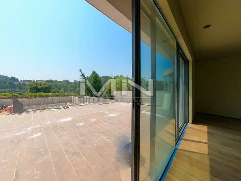 Moradia V4 -c/ piscina - 5 km do Porto