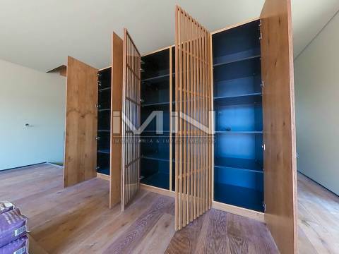 Moradia V4 -c/ piscina - 5 km do Porto