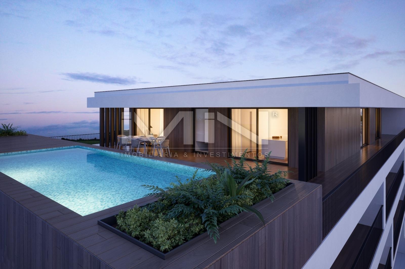 Apartamento T4 Rooftop c/ piscina privada e terraço