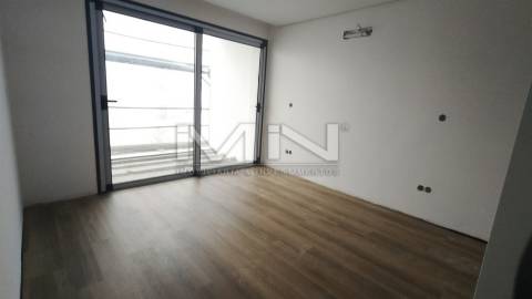 Apartamento T3 junto ao centro de Gondomar