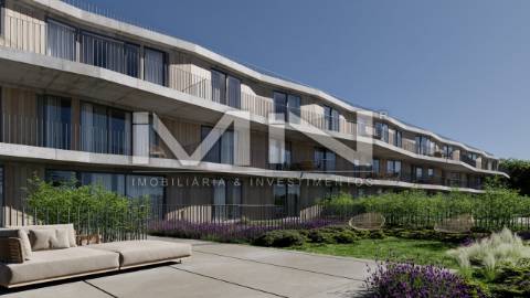 Viver o Campo na Cidade: Exclusivo T3 em Paranhos com Jardim Privativo e Design Moderno