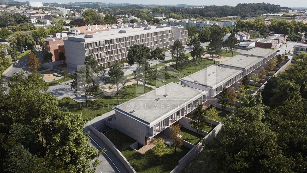 Moradia T3 Exclusiva em Miramar