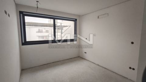 Apartamento T3 junto ao centro de Gondomar