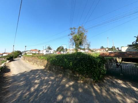 Oportunidade  junto ao Rio Douro: Terreno 2 frentes - 4.300m² - Viabilidade de Loteamento