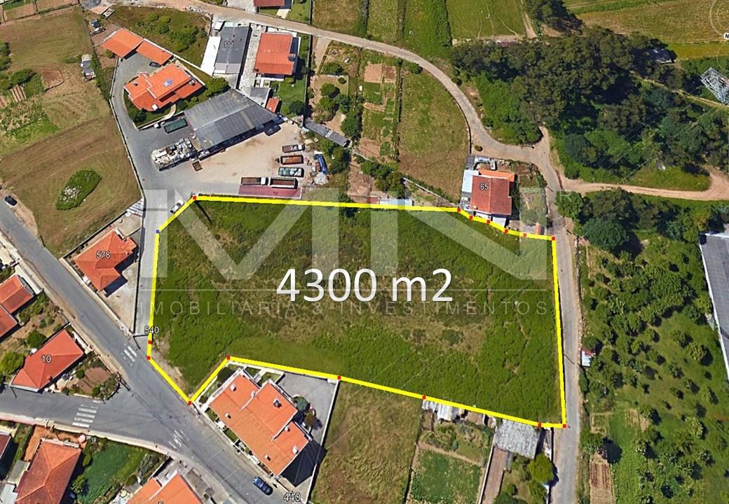 Terreno de 2.250m² para Loteamento ou casa térrea