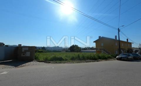 Terreno de 2.250m² para Loteamento ou casa térrea