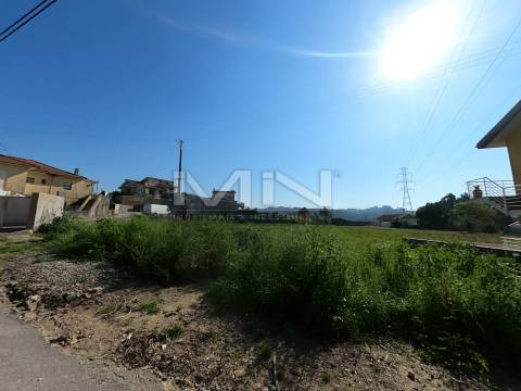 Terreno de 2.250m² para Loteamento ou casa térrea