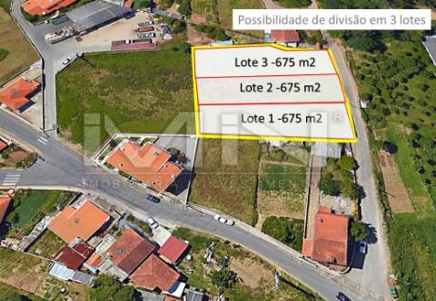 Terreno plano - 2.050m² - Viabilidade para casa Terrea