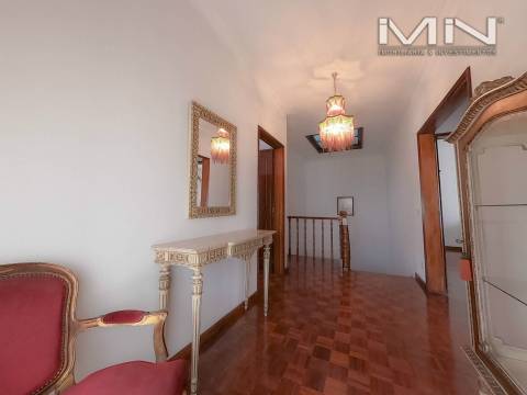Quarto c/ Varanda a 2 minutos do Porto - Estudantes e professores