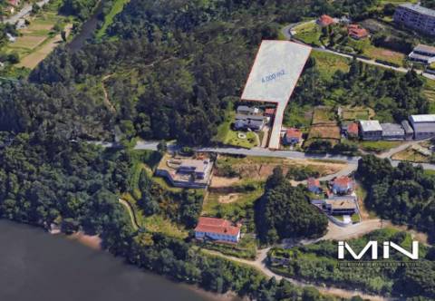 Terreno com PIP aprovado p/ Condomínio Fechado vistas Rio Douro