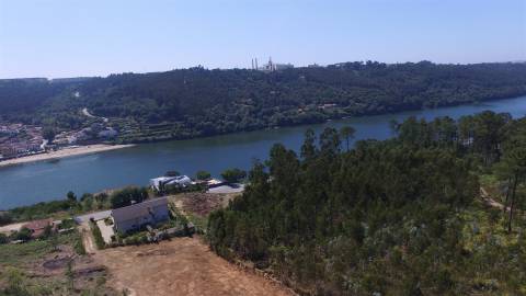 Terreno com PIP aprovado p/ Condomínio Fechado vistas Rio Douro