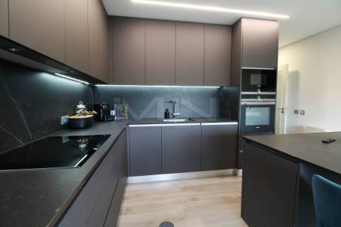 T4 Duplex c/ terraço - Praia de Esmoriz