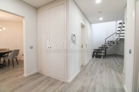 T4 Duplex c/ terraço - Praia de Esmoriz