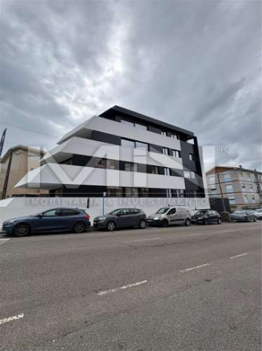 Apartamento T2 Novo com Terraço - Centro de Gondomar