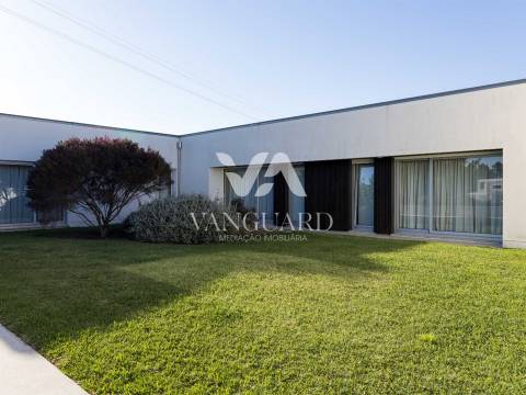 Moradia de luxo com estilo Contemporâneo Argivai &#124; Póvoa de Varzim
