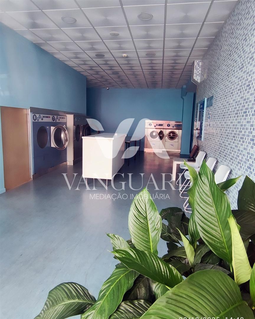 Loja Comercial - Arrendamento Póvoa de Varzim centro - Junto à Igreja Matriz