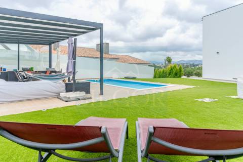 Moradia Isolada T4+1 Venda em Fernão Ferro,Seixal