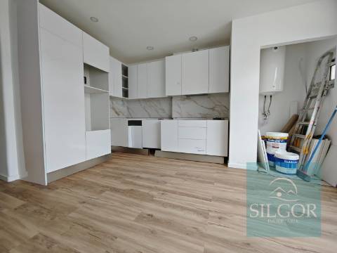 Apartamento T2 Venda em Baixa da Banheira e Vale da Amoreira,Moita