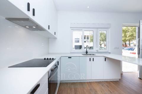 Apartamento T2 Venda em Baixa da Banheira e Vale da Amoreira,Moita