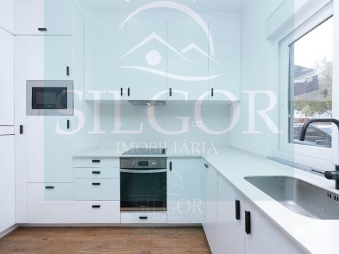 Apartamento T2 Venda em Baixa da Banheira e Vale da Amoreira,Moita