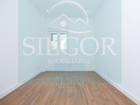 Apartamento T2 Venda em Baixa da Banheira e Vale da Amoreira,Moita