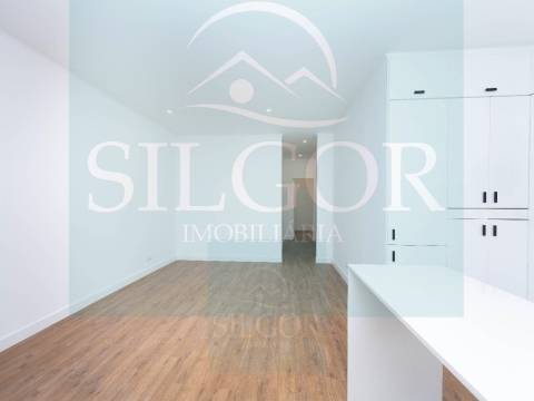 Apartamento T2 Venda em Baixa da Banheira e Vale da Amoreira,Moita