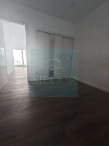 Moradia em Banda T2 Venda em Baixa da Banheira e Vale da Amoreira,Moita